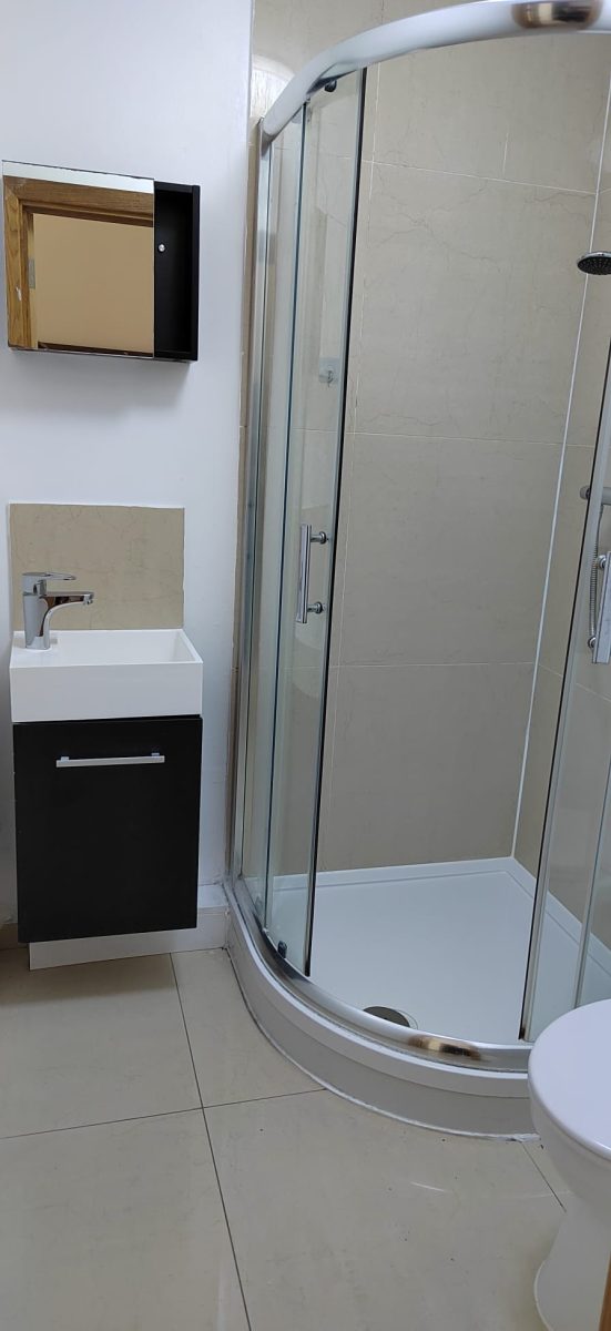  Twin Studio  -  Furzedown Student Village  - Gallery -  3