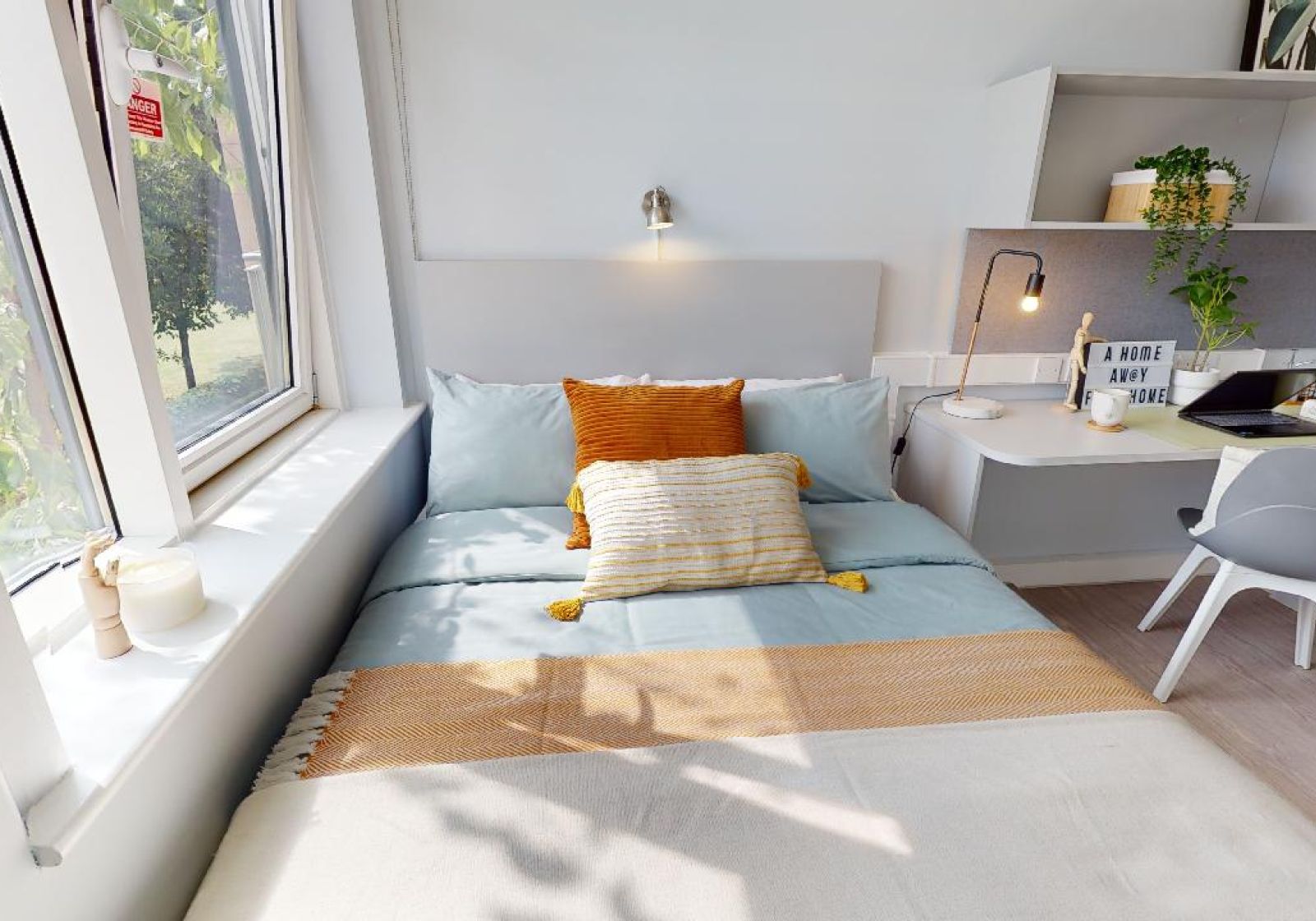 Bronze En-Suite Plus - iQ Tufnell House - Gallery - 2