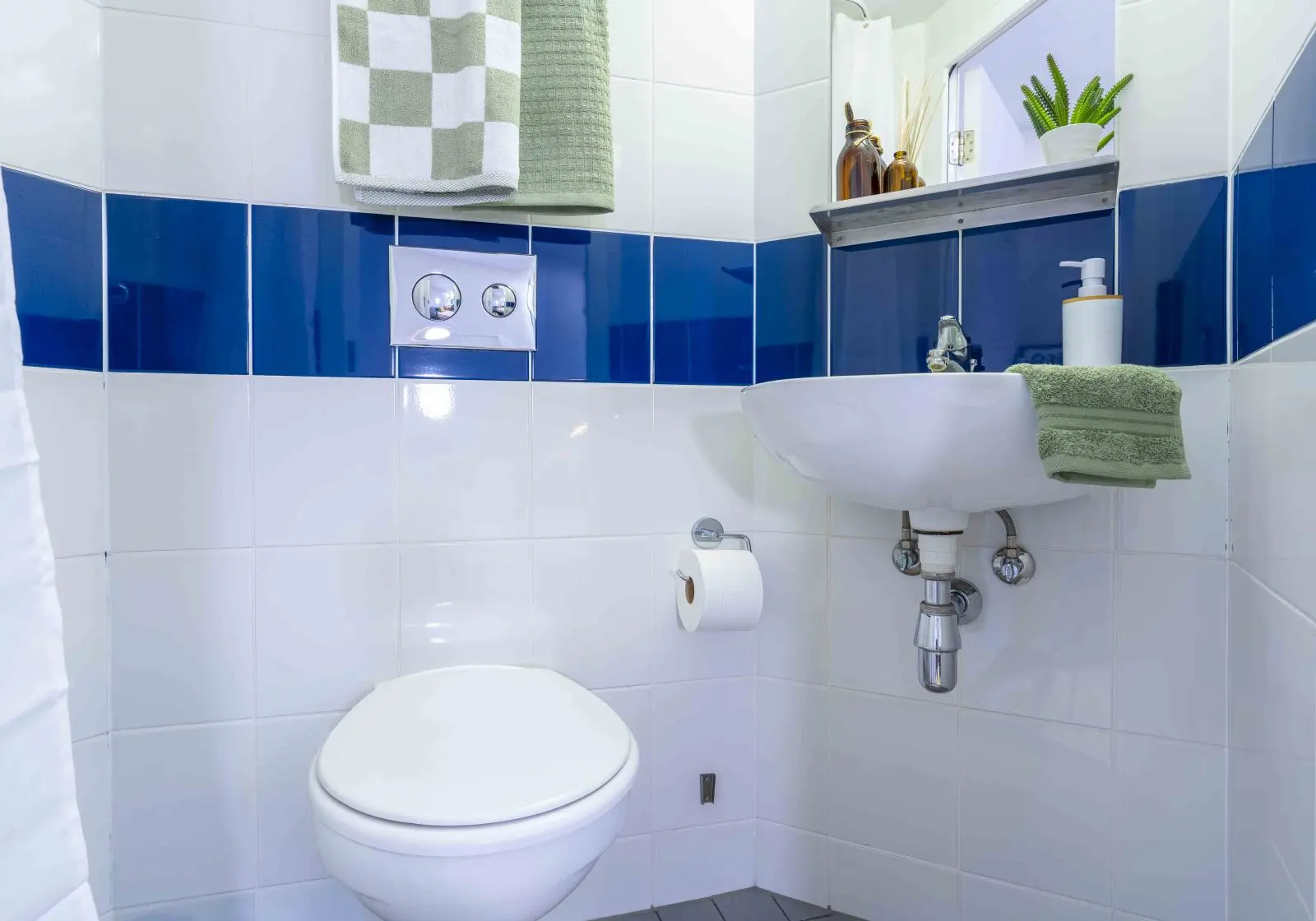 Gold En-Suite - iQ Tufnell House - Gallery - 4