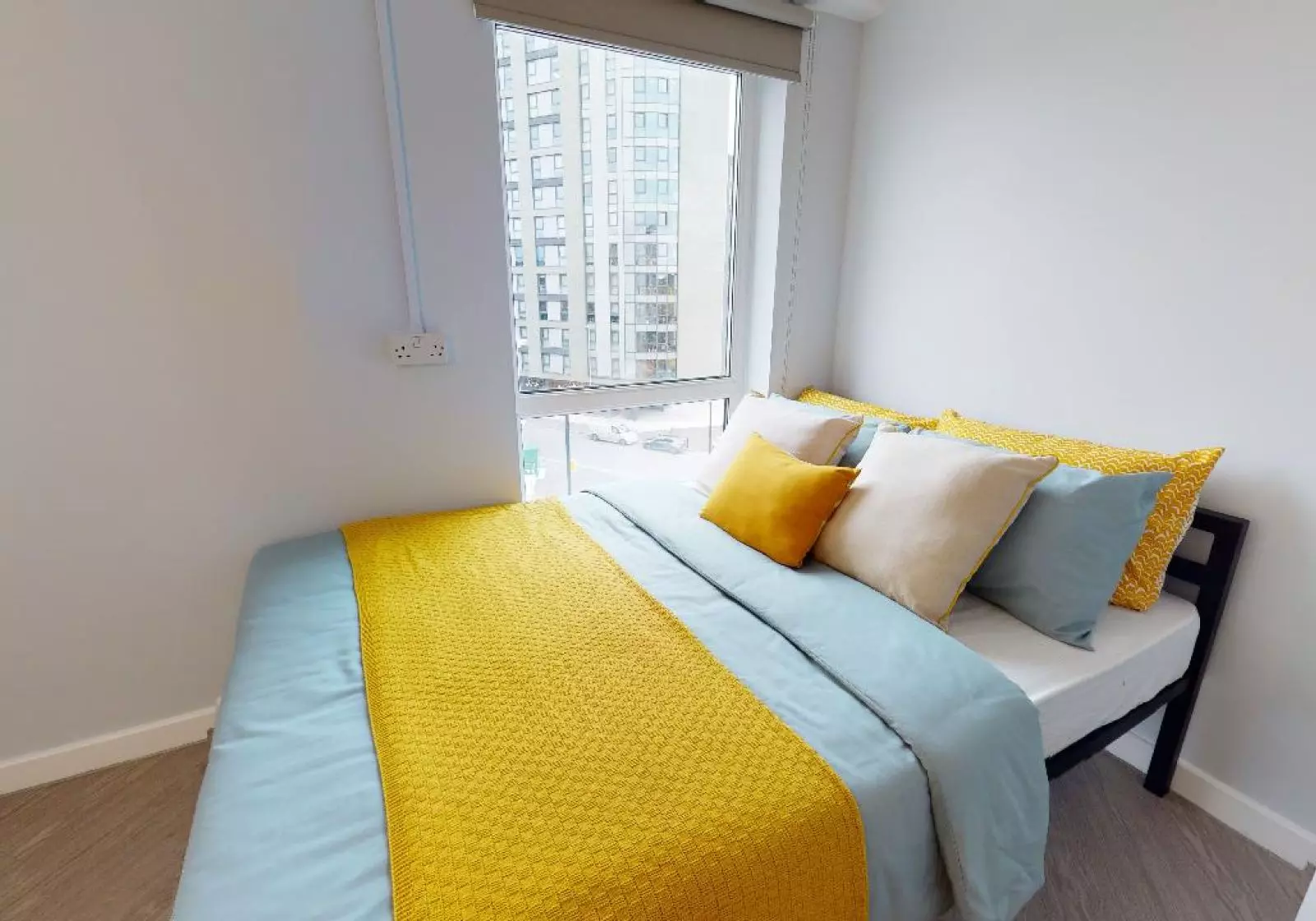  Gold Studio  -  iQ Broderick House  - Gallery -  1