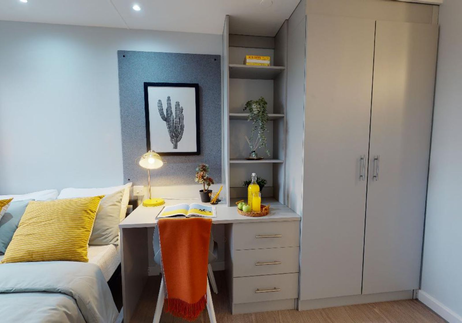  Silver En-Suite  -  iQ Broderick House  - Gallery -  5