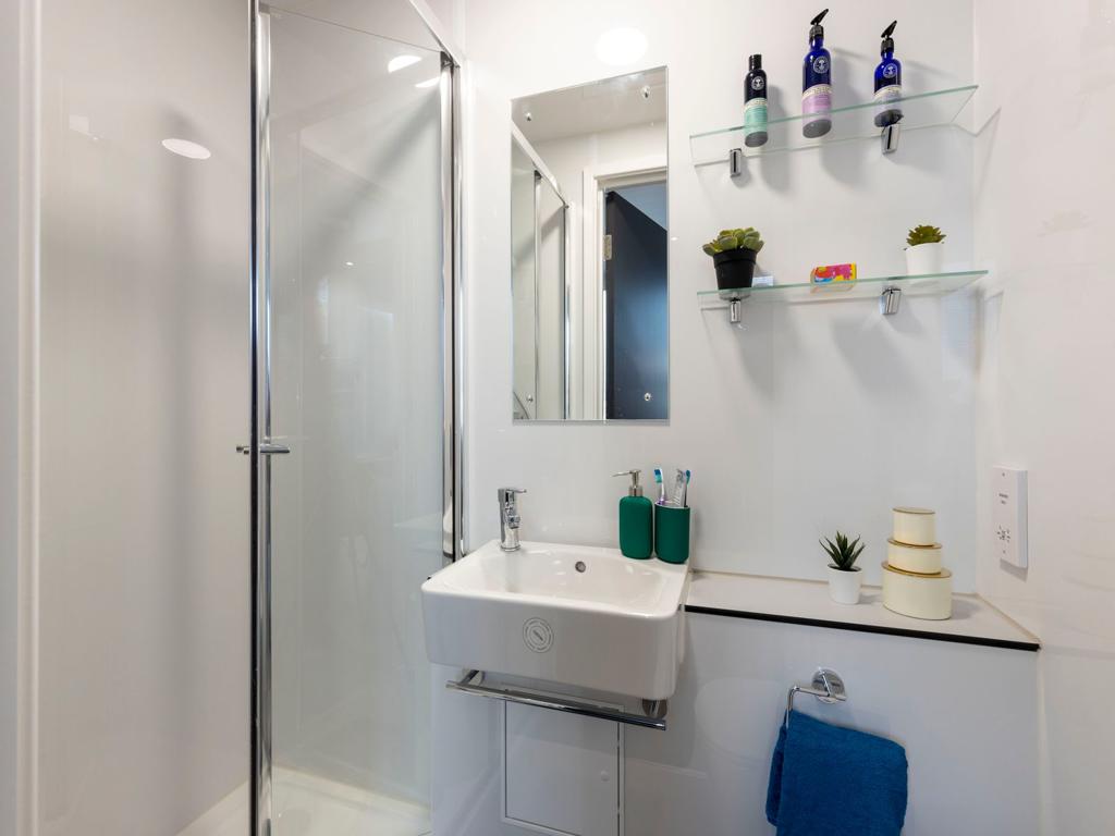  Premier Studio (Breakfast Bar)  -  Pannell House  - Gallery -  8