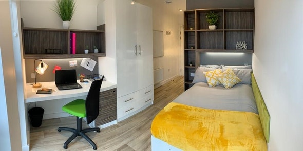  En-Suite Silver  -  Newcastle 1 Roost  - Gallery -  1