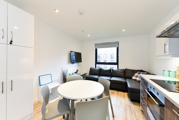  En-Suite Silver  -  Newcastle 1 Roost  - Gallery -  5