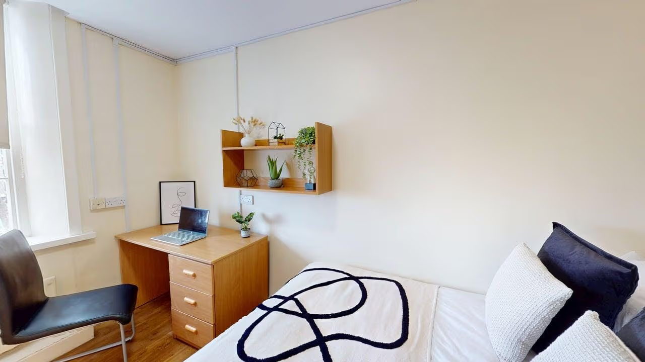 Bronze Non En-Suite - 9