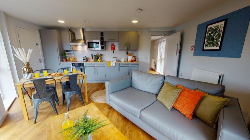 Platinum En-Suite Plus - iQ Collingwood - Gallery - 2