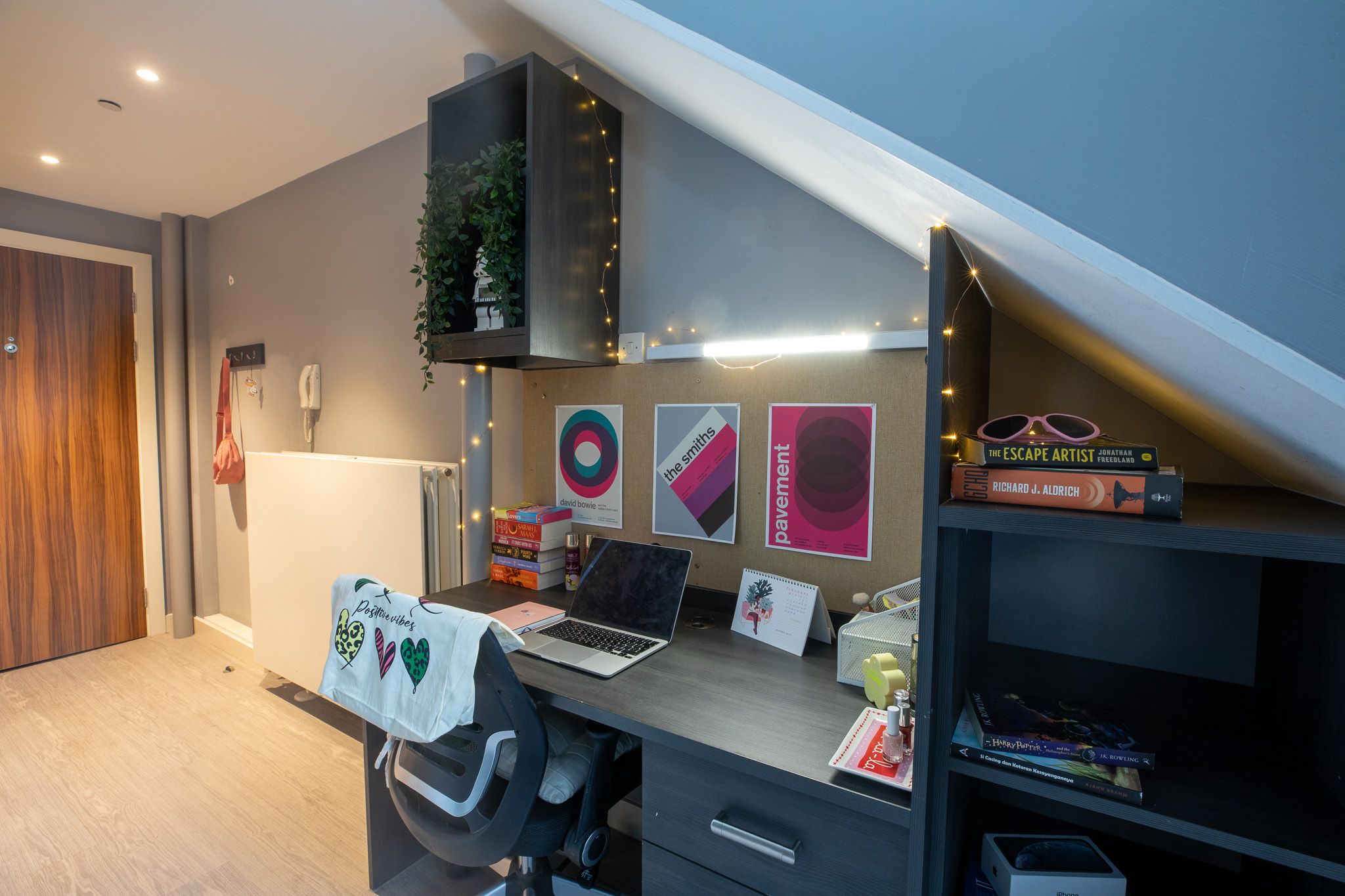  Bronze Mezzanine Apartment  -  Collegiate Plummer House  - Gallery -  3