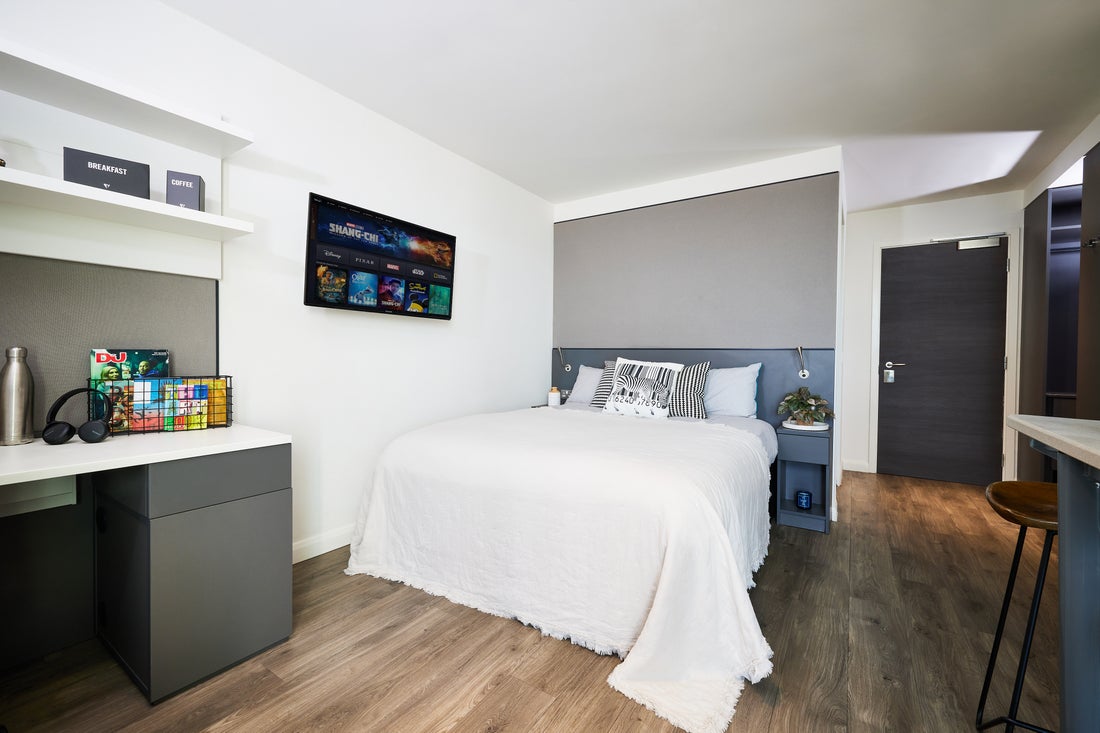  Deluxe Studio  -  Strawberry Place  - Gallery -  1