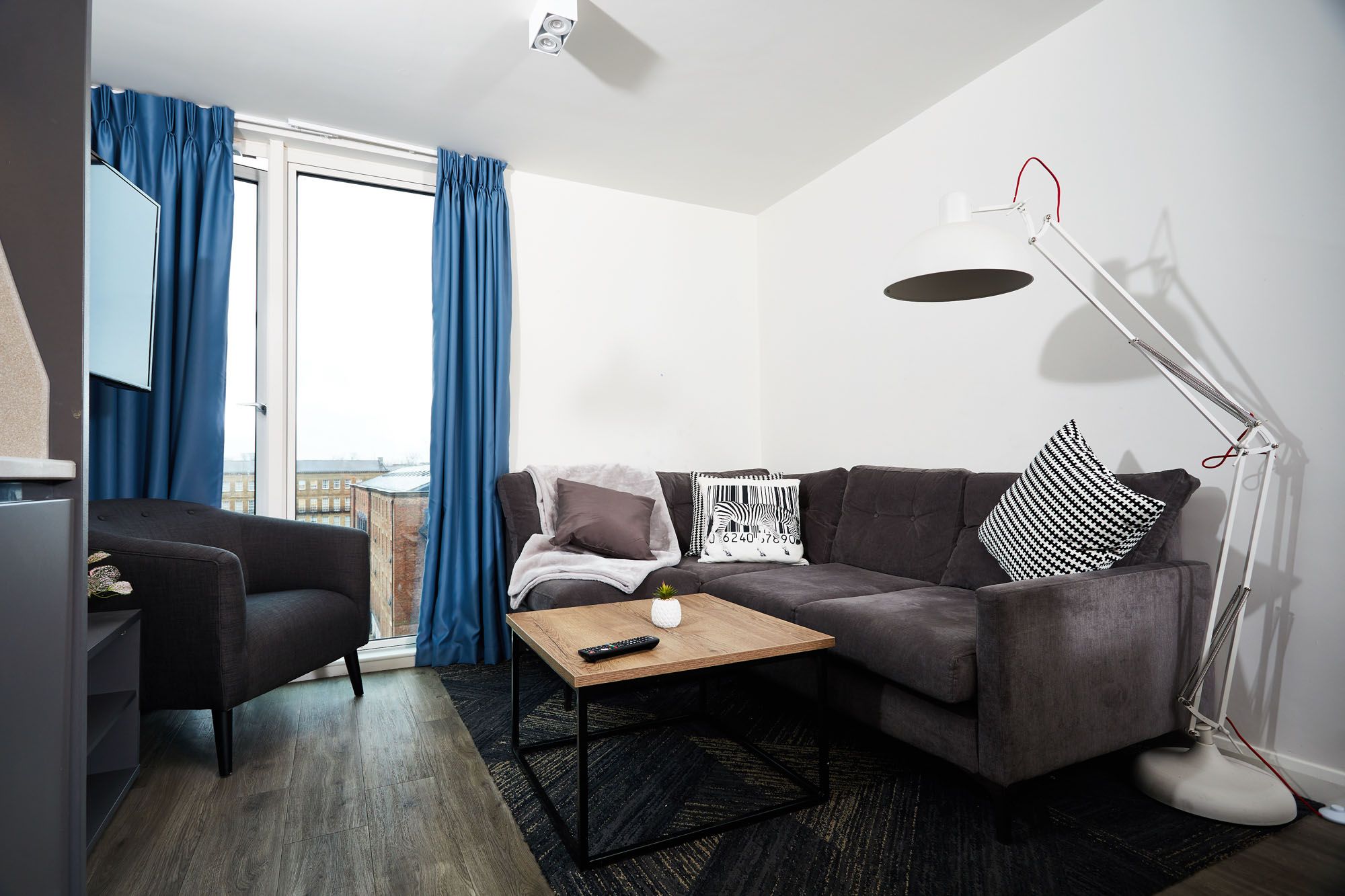 Cluster - Strawberry Place - Gallery - 3