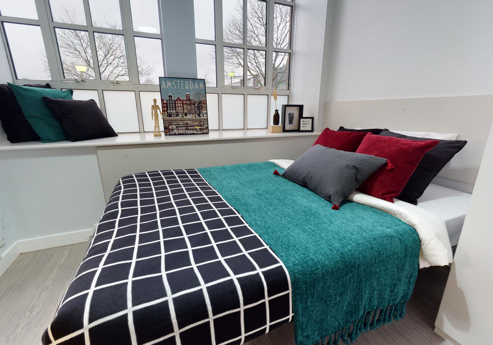  2 Bed Apartment  -  iQ Studios 51  - Gallery -  1