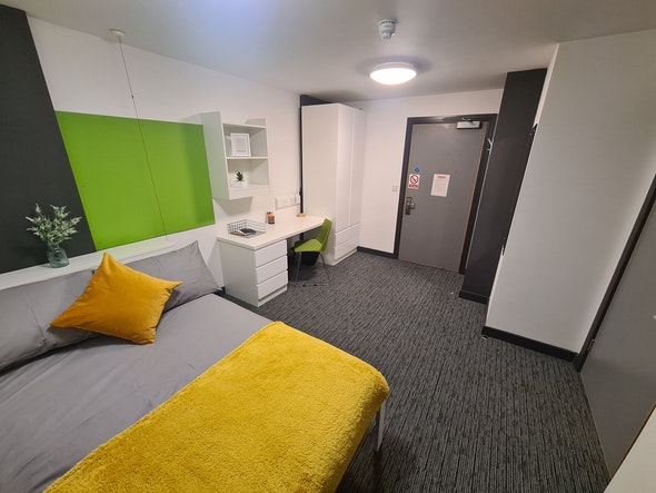  En-Suite Silver  -  St James' Point Roost  - Gallery -  1