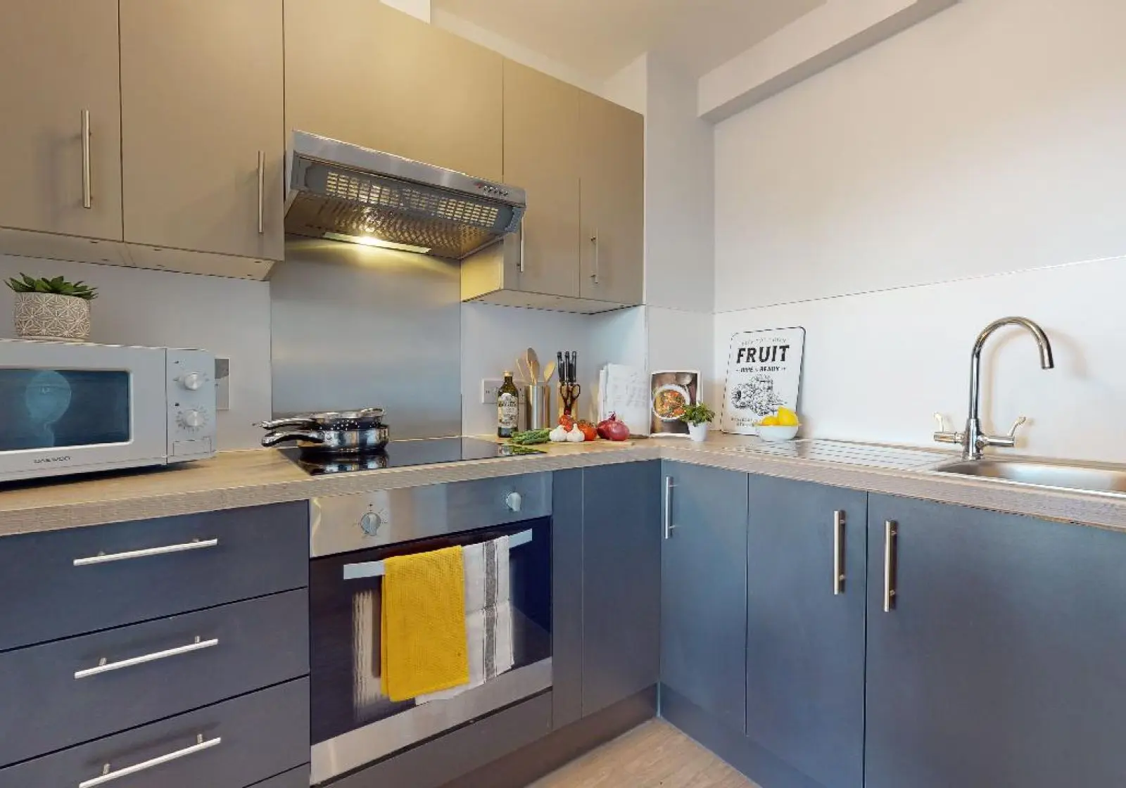  Silver En-Suite Plus  -  IQ Fenton House  - Gallery -  5