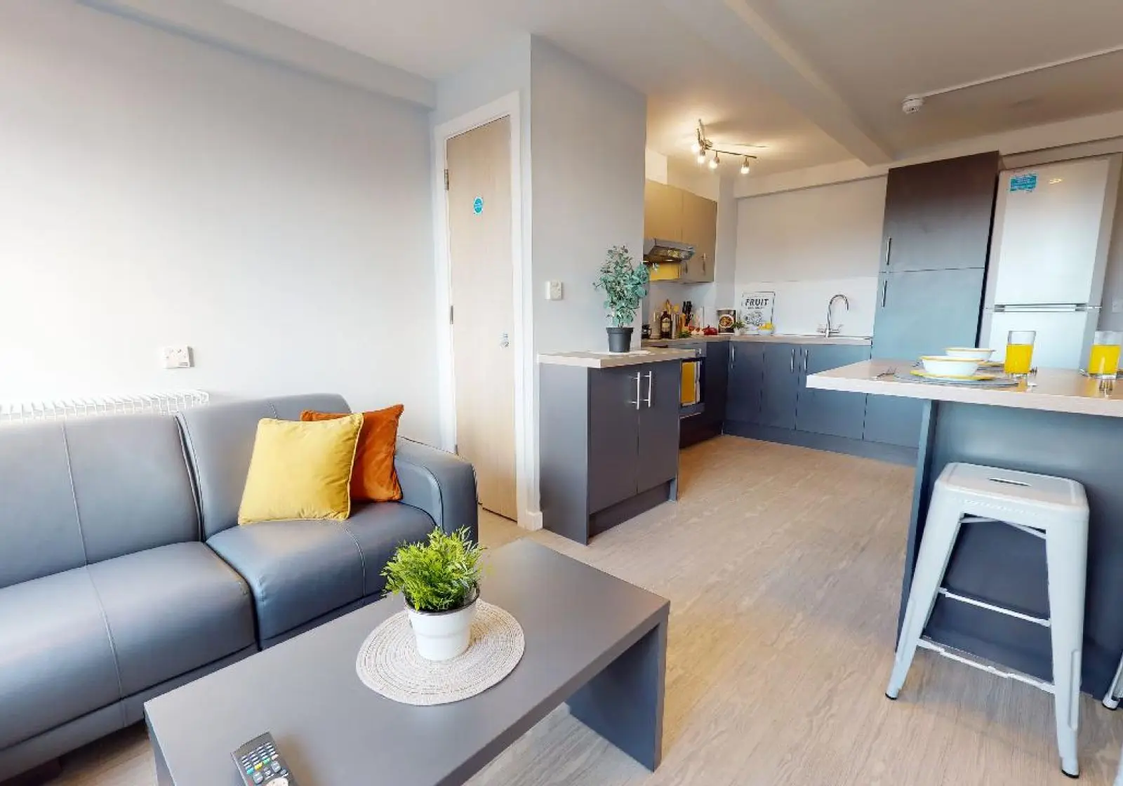 Silver En-Suite Plus - iQ Fenton House - Gallery - 6