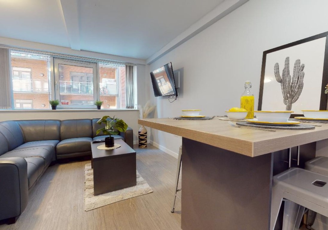 Bronze En-Suite - iQ Fenton House - Gallery - 3