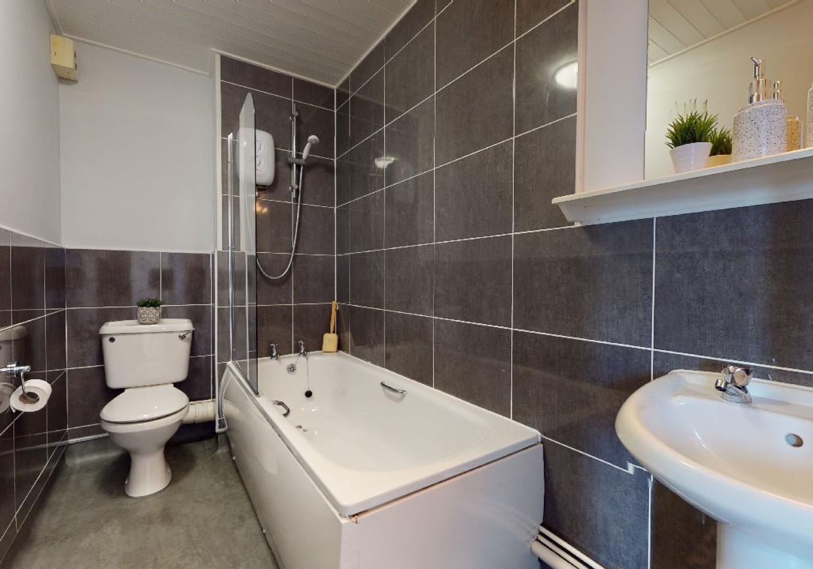  Silver 1 Bed Plus Balc  -  iQ Kerria Apartments  - Gallery -  6