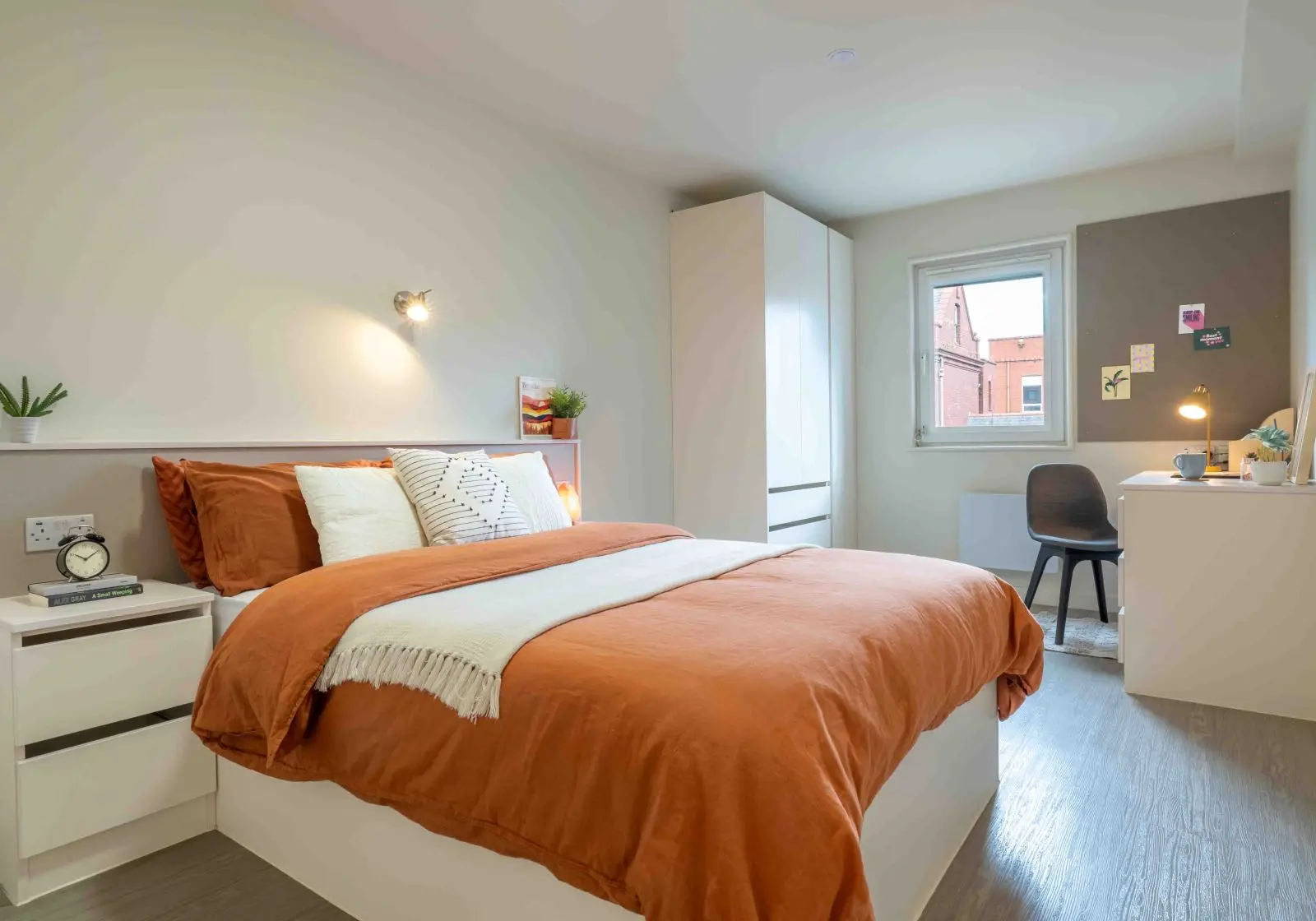 Silver 1 Bed Plus - iQ Kerria Apartments - Gallery - 1