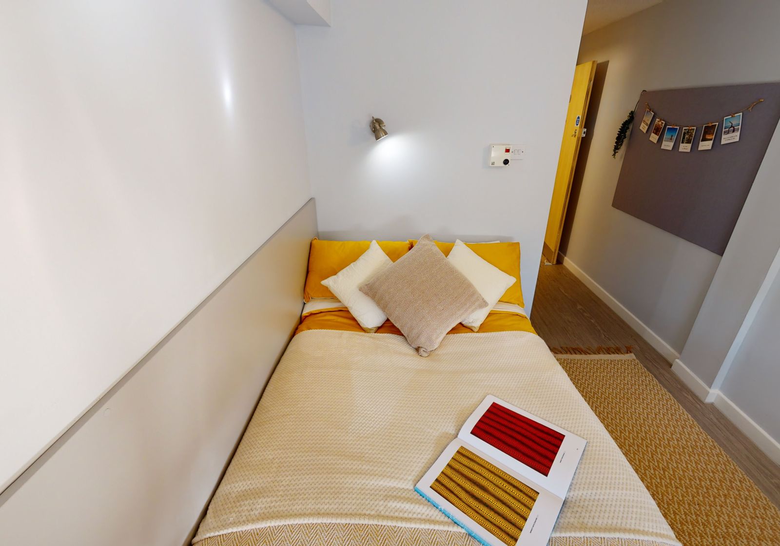  Gold En-Suite  -  iQ Great Newton House  - Gallery -  2