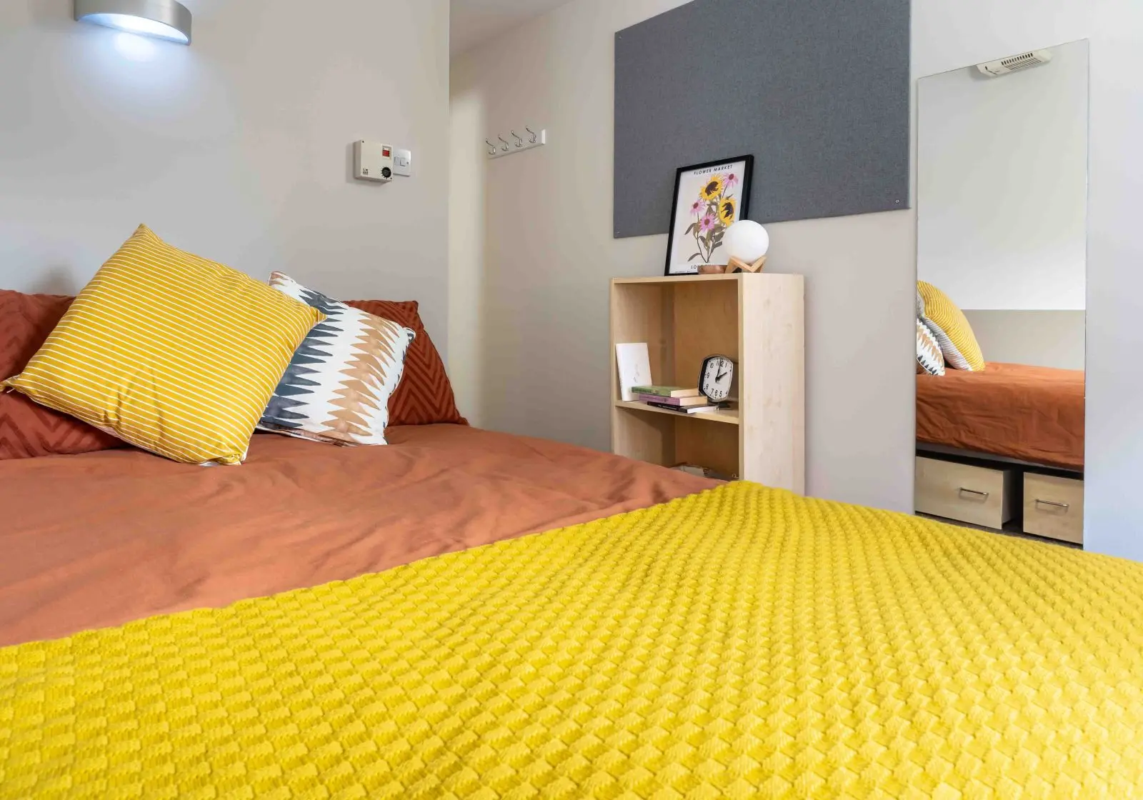  Silver En-Suite-2627  -  iQ Great Newton House  - Gallery -  1