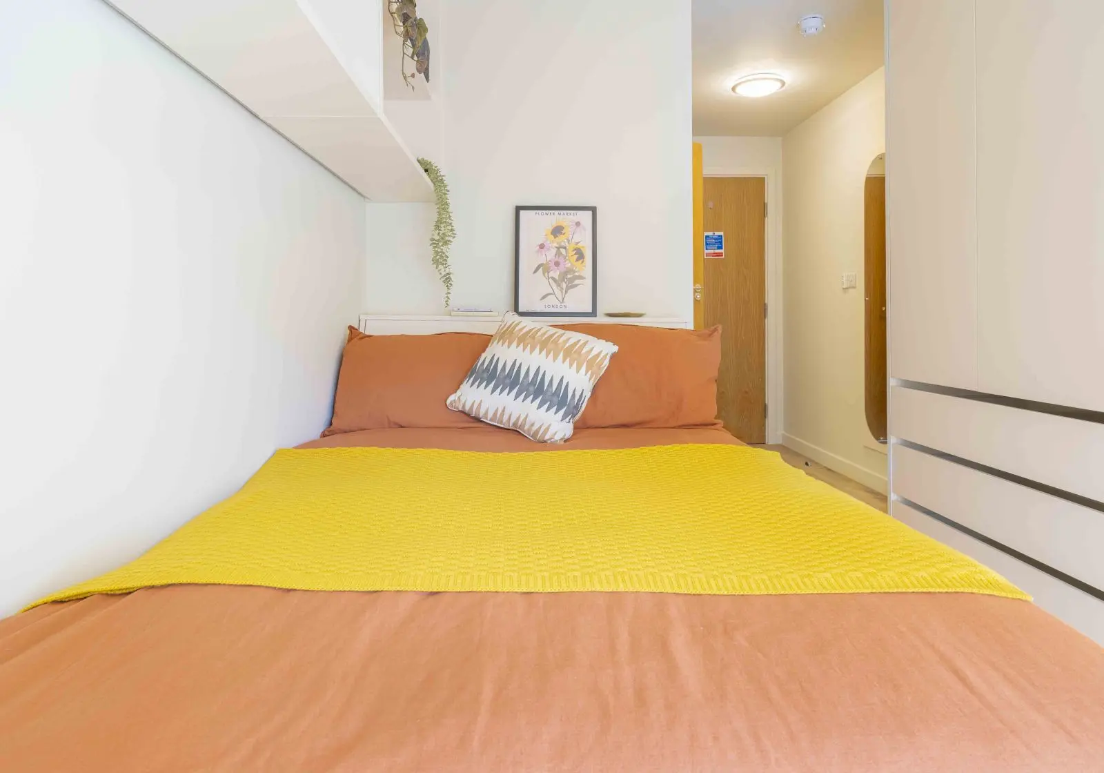 Bronze En-Suite  -  iQ Bristol  - Gallery -  3