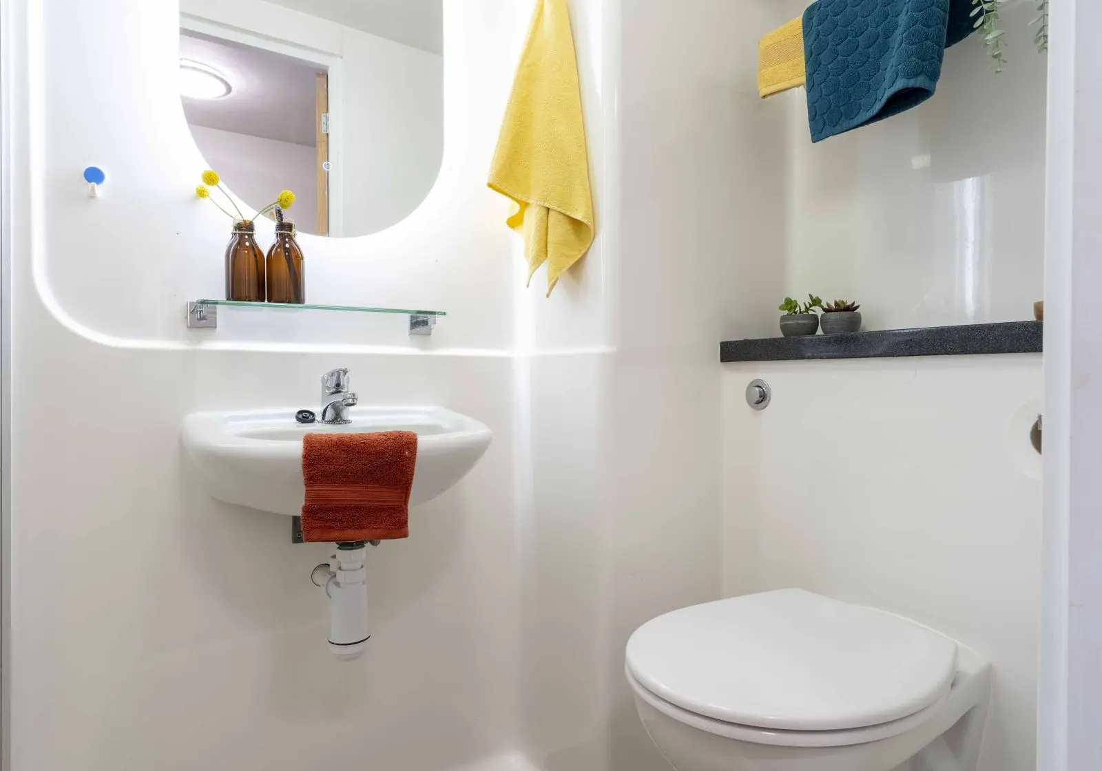  Bronze En-Suite  -  iQ Bristol  - Gallery -  8
