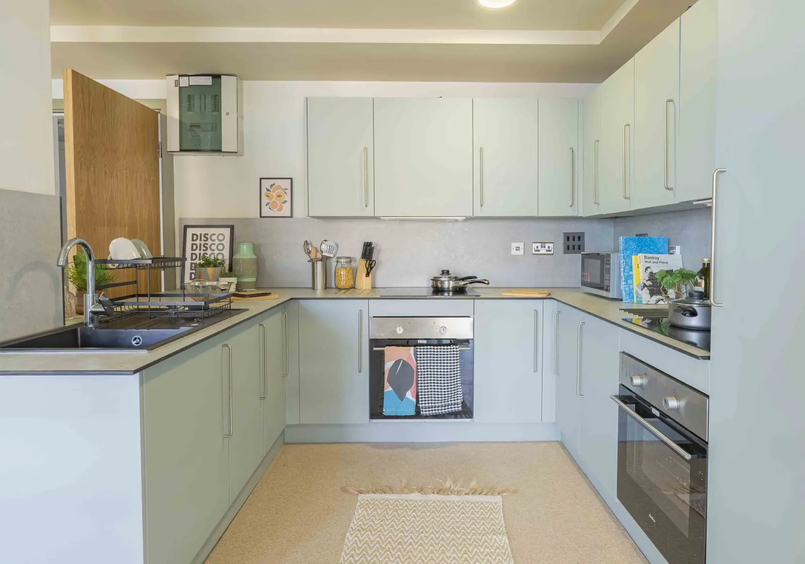  Bronze En-Suite  -  iQ Bristol  - Gallery -  15