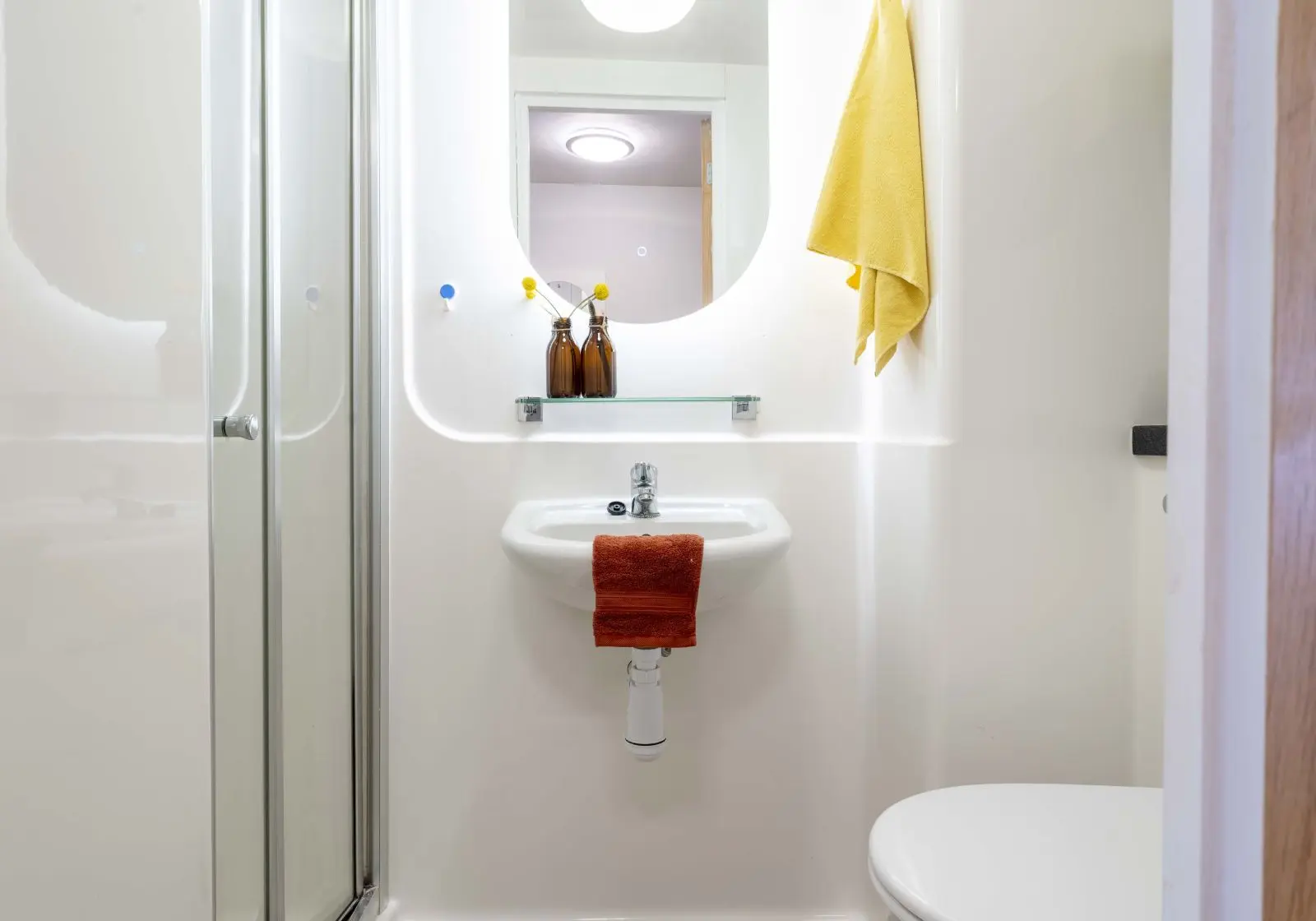  Bronze En-Suite  -  iQ Bristol  - Gallery -  7