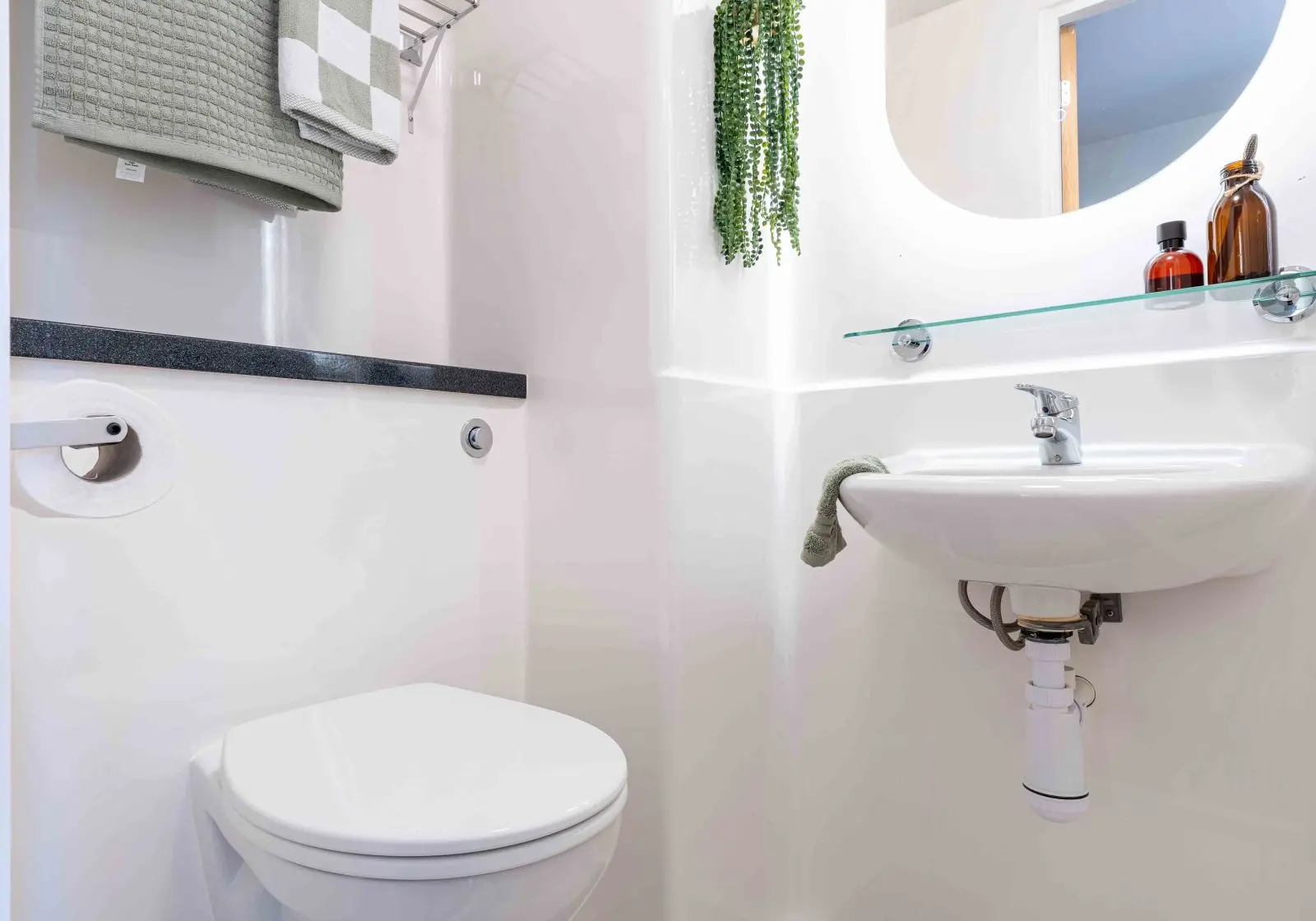  Gold En-Suite Plus  -  iQ Bristol  - Gallery -  8