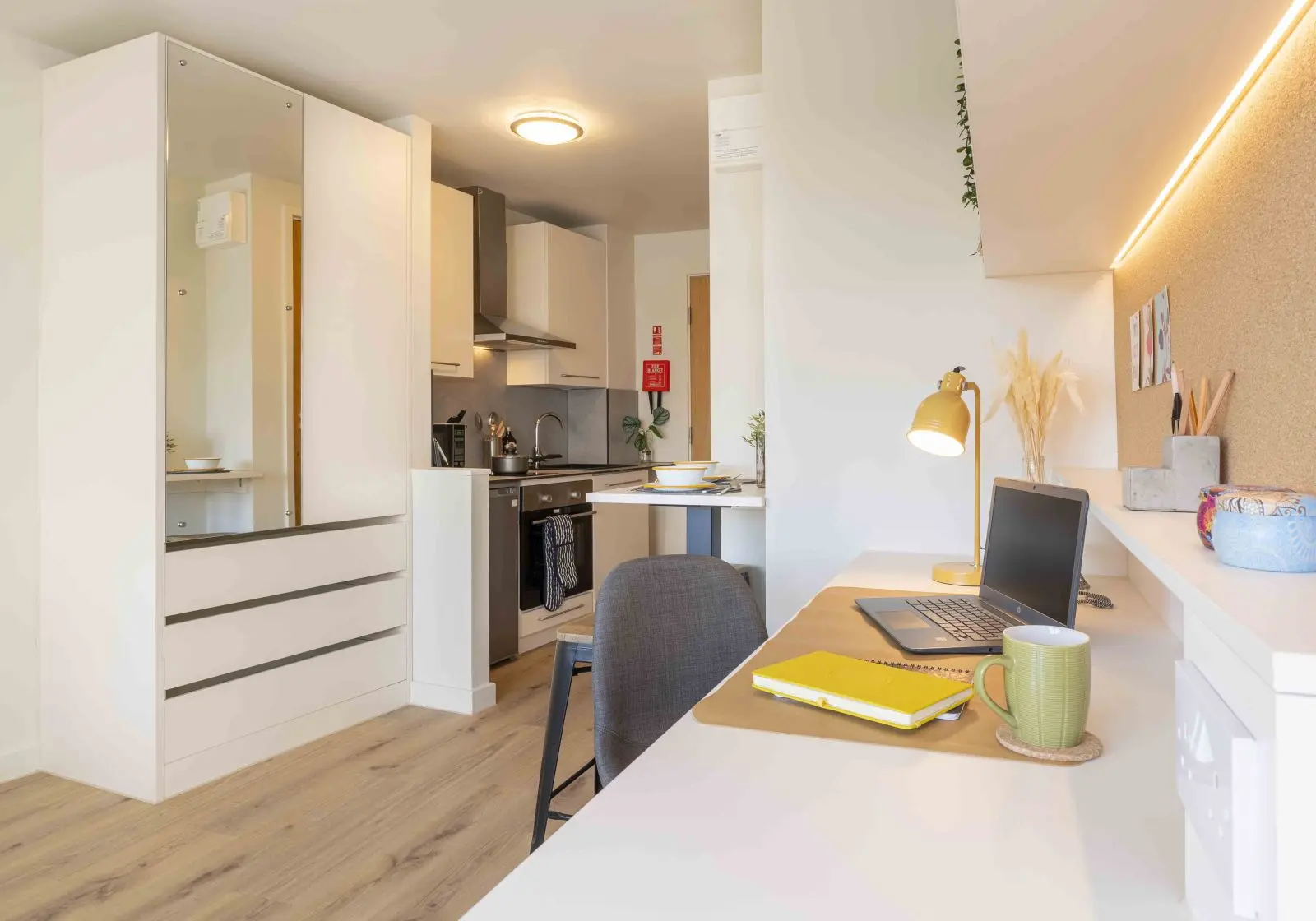  Diamond Studio  -  iQ Bristol  - Gallery -  8