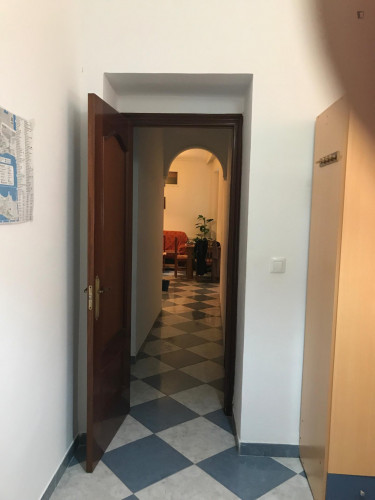 Single bedroom, with private bathroom, in 3-bedroom house
