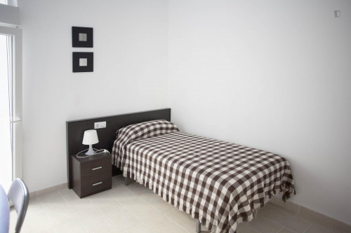 Marvelous single bedroom minutes walking to Universidad de Cádiz