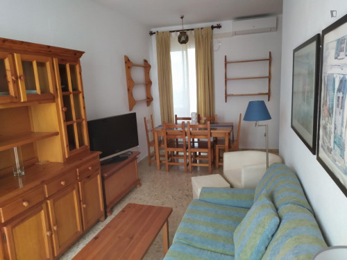 Nice single bedroom in a two bedroom apartment. - Gallery - 9