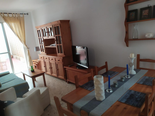 Nice single bedroom in a two bedroom apartment. - Gallery - 10