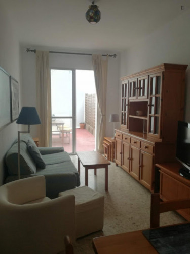 Nice single bedroom in a two bedroom apartment. - Gallery - 16