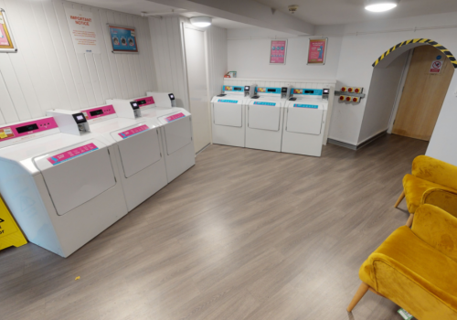 اي كيو تي واي وييليس هاوس - On-site Facilities
