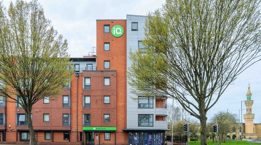 iQ Fiveways House