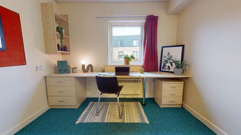  Silver En-Suite Premium  -  iQ Aspley House  - Gallery -  3