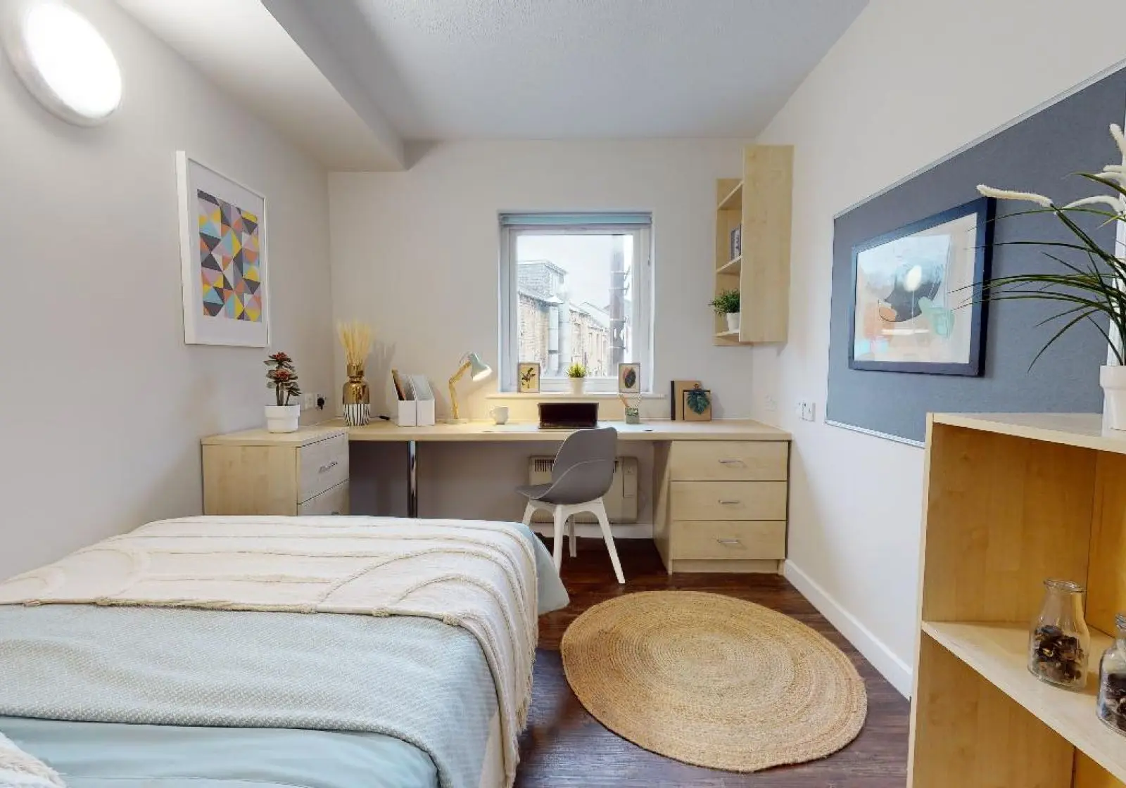  Silver En-Suite Plus  -  iQ Aspley House  - Gallery -  2