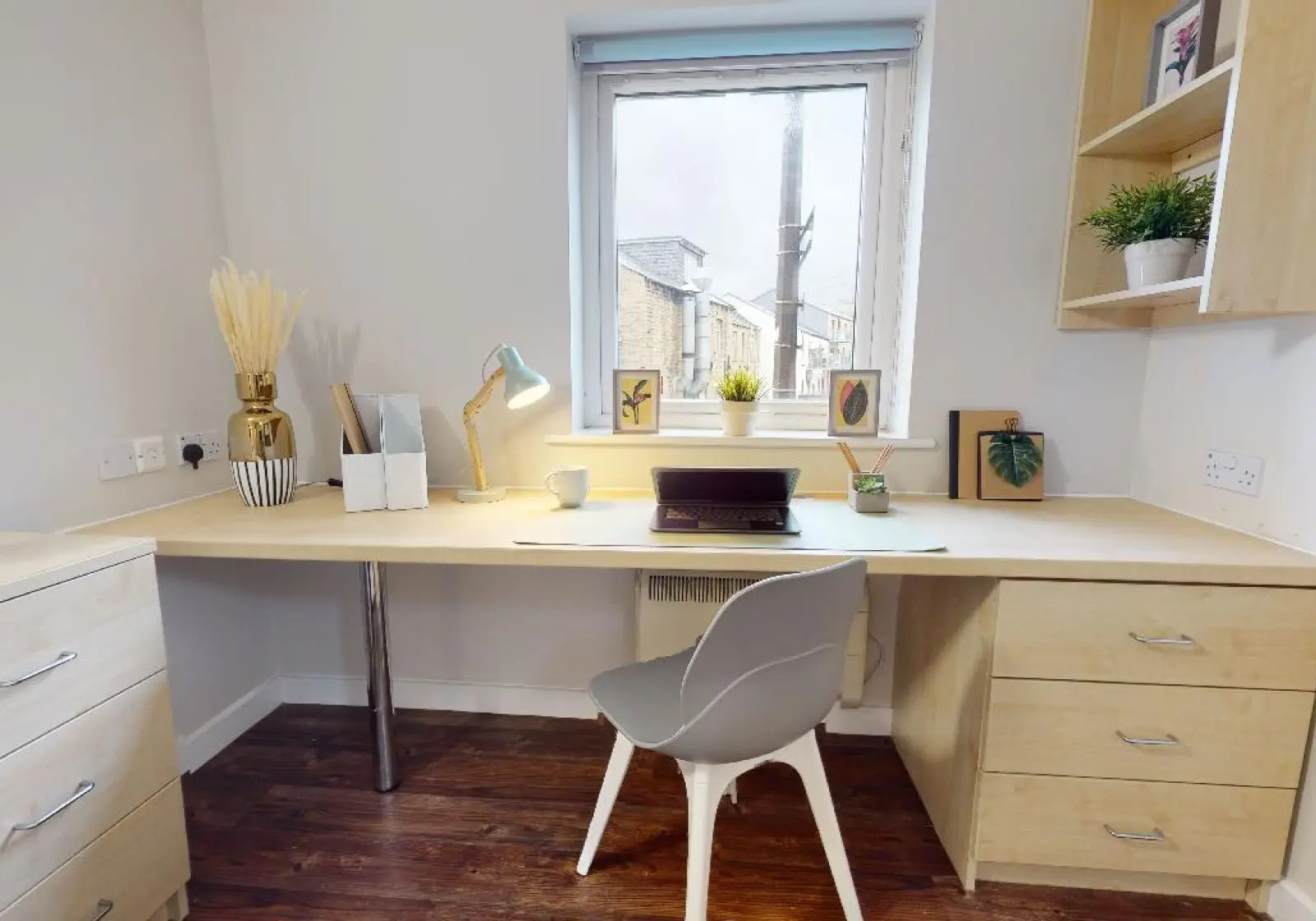  Silver En-Suite Plus  -  iQ Aspley House  - Gallery -  3