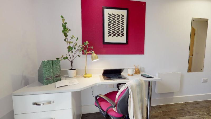  Silver En-Suite Plus  -  iQ Castings  - Gallery -  2