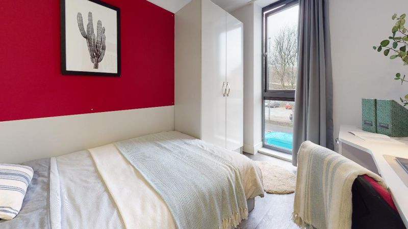 Silver En-Suite Plus - iQ Castings - Gallery - 11