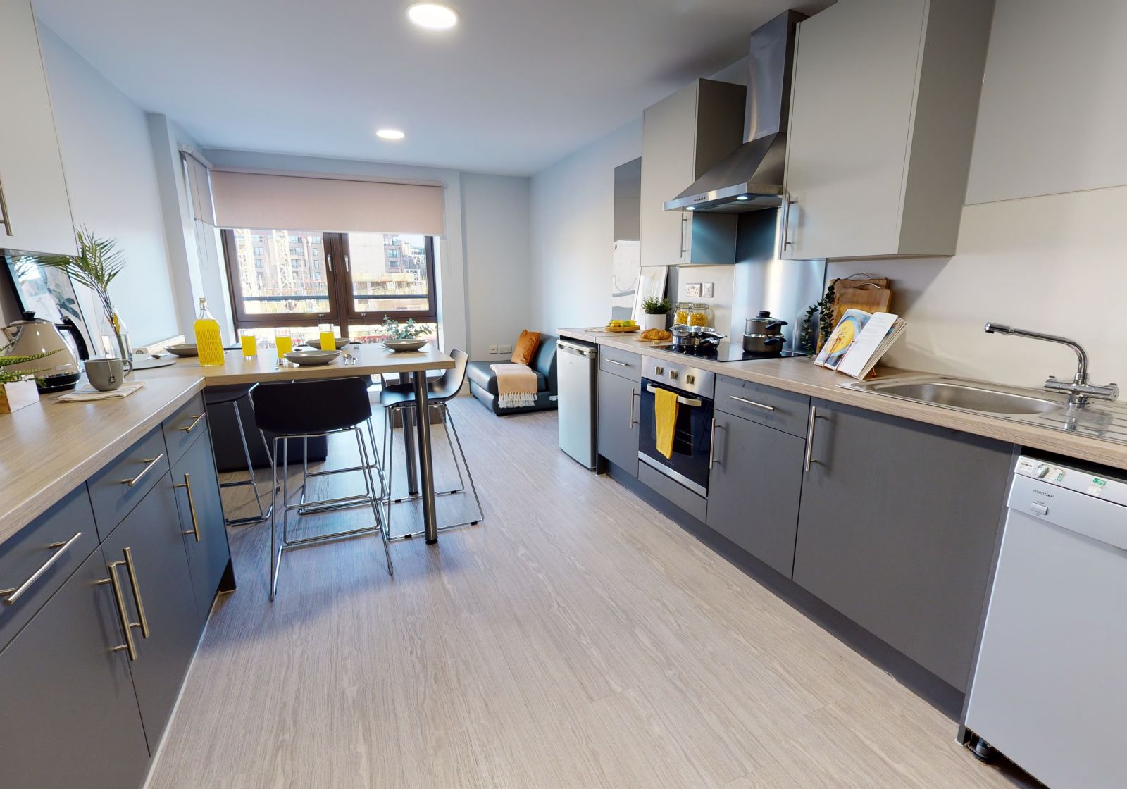 Silver En-Suite - iQ Fountainbridge - Gallery - 3