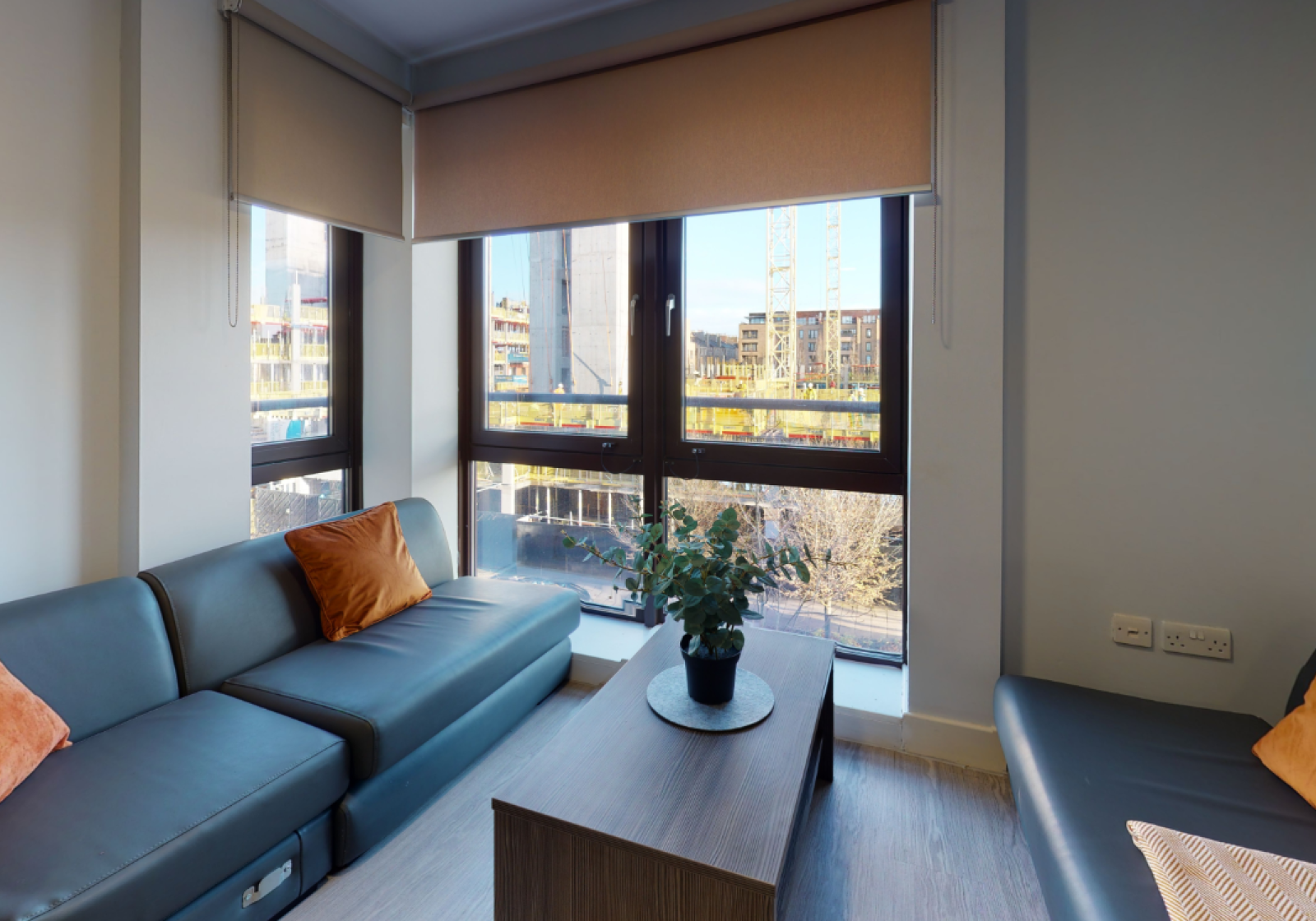 Silver En-Suite - iQ Fountainbridge - Gallery - 2