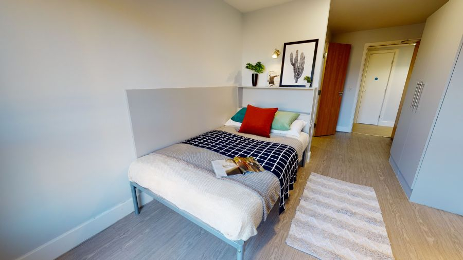  Saver En-Suite  -  iQ Fountainbridge  - Gallery -  1