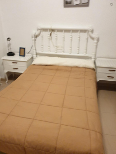 Double bedroom in a 4-bedroom apartment near Campus Universitario de Ponferrada