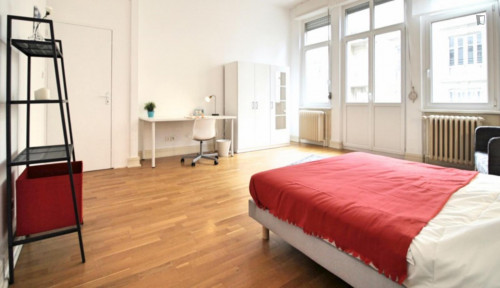 Spacious luminous bedroom - 22m² - ST18