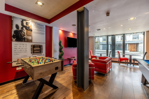 Bauhaus Student – Langstane Place  - Gallery -  5