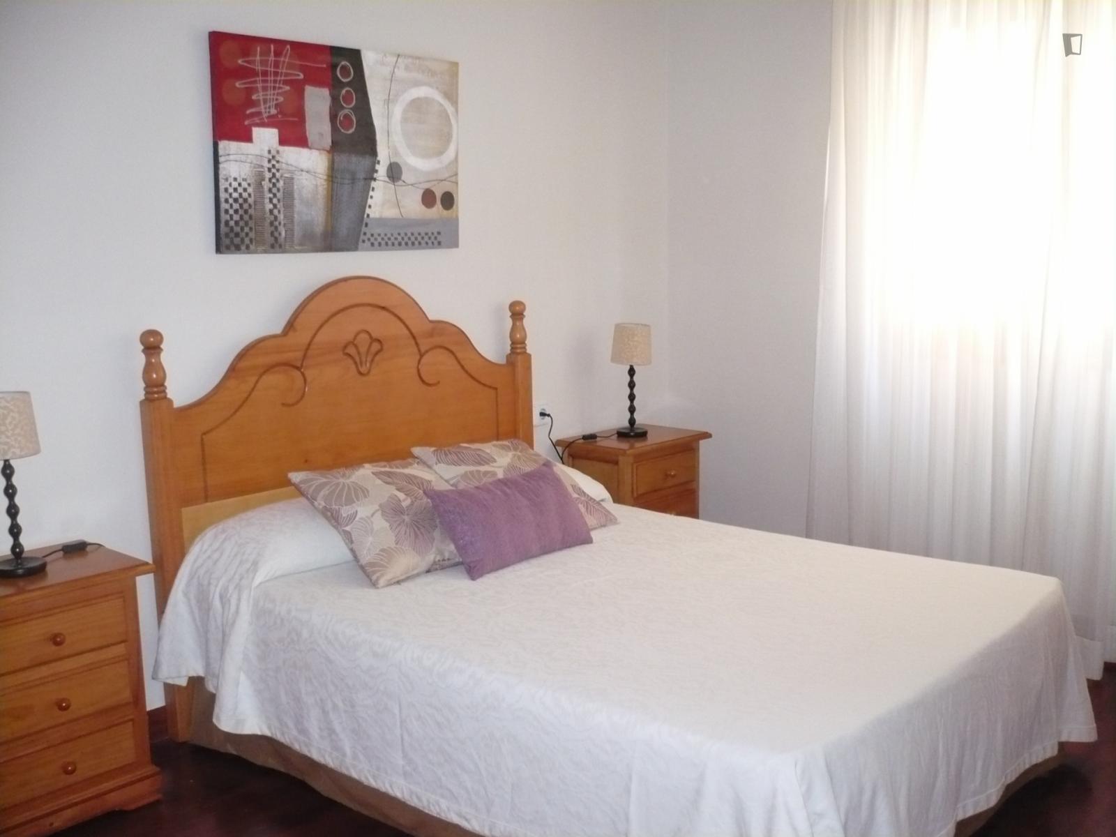  Double Bedroom In A 4-Bedroom Apartment In Camp Redó  -  Double bedroom in a 4-bedroom apartment in Camp Redó  - Gallery -  1
