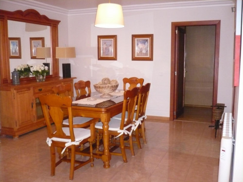 Double bedroom in 4-bedroom apartment