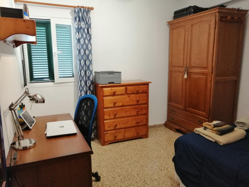 Splendid double bedroom in Pere Garau