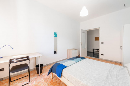 Pretty bedroom near Bari Sud Est train station - Gallery - 4